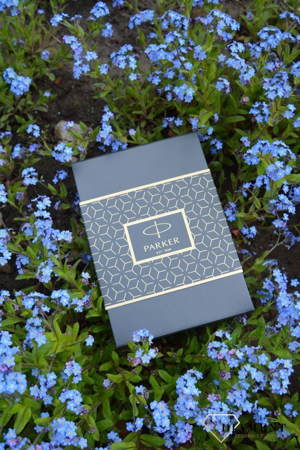 Zestaw prezentowy Parker Długopis czarny CT + Etui brązowe Parker 1931497 (1).JPG